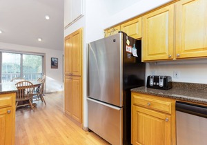 BLUE05 - Spacious Home, Close to the Deschutes River, Hot Tub, 2 Ensuites in Sunriver