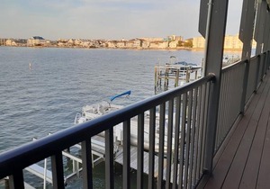 Gorgeous Views, Direct Bayfront Condo