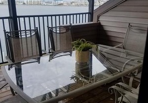 Gorgeous Views, Direct Bayfront Condo