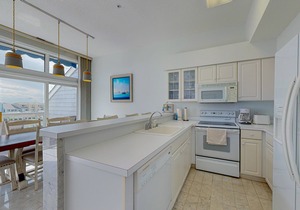 Light-Filled Waterfront Condo w/Marsh & Bay Views, Deck, Shared Pool & Tennis