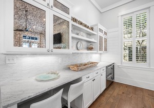Park District Paradise: Bikes, Golf Cart, WaterColor Beach Club Access, and Luxury Living. in Santa Rosa Beach