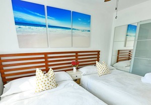 Spring Brake | 3 Bed Apartment | Pool available | Beach 6min | Big Patio