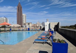 Top floor cozy apartment in the heart of Atlanta