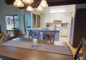 Village Lodge with Access to Exclusive Golf in Bend