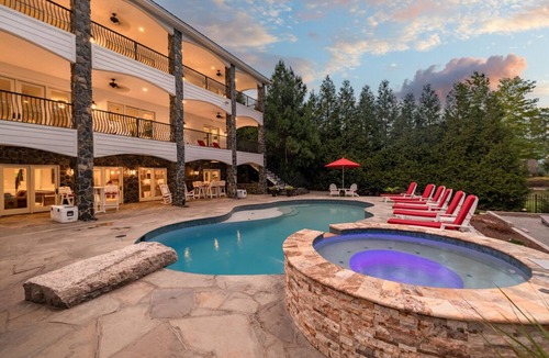 Littleton House | #1 ranked Lake Home in eastern US! Free Night for balance of 2026!
