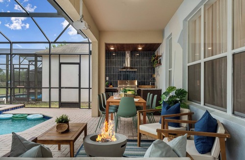 Windsor Hills Villa | 10 Min to Disney, 6BD, Themed, Game Room, Sauna & Pool, Golf Sim, Free Waterpark