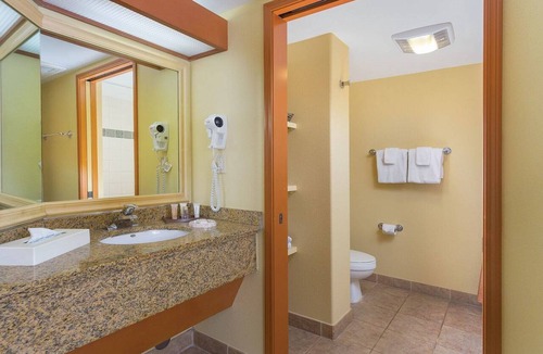 Wailua Resort | 2 Bedroom Oceanfront Kapa'a Suite