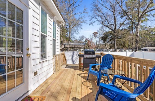 Supply House | 2 miles from Holden Beach Dog Friendly, Family Friendly Sandy Feet Retreat!