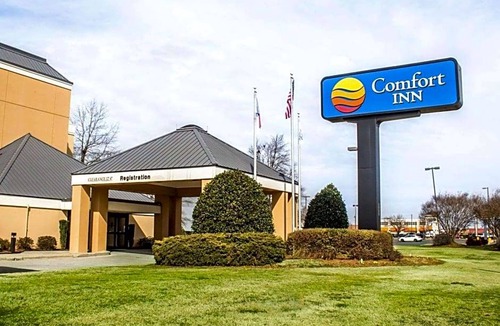 Westover Hotel | 2-Star Hotel ∙ Comfort Inn Near Fort Bragg