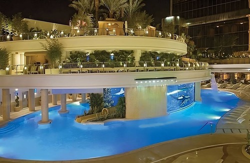 Sunrise Manor Hotel | 2 x Carson Tower - Deluxe Doubles Room at Golden Nugget Las Vegas