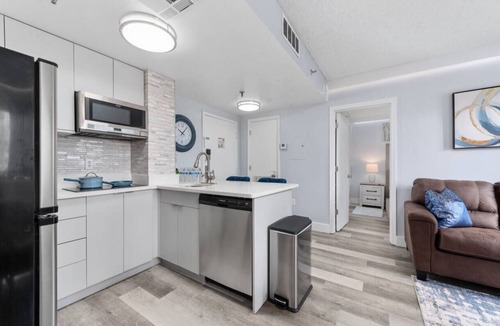 Southwest Orlando Villa | 2BR Suite Near Universal – Pool & Gym Access