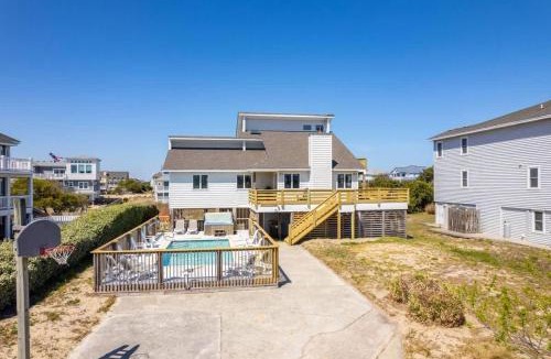 Ocean Hill House | 2Min Walk to Beach Private Pool & Hot Tub