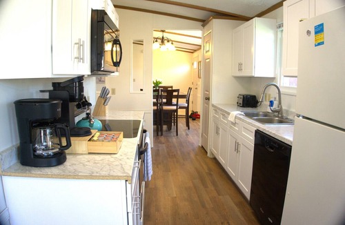 Havre De Grace House | 3-bedroom 2-bathroom in historic Havre de Grace with large yard and pet friendly