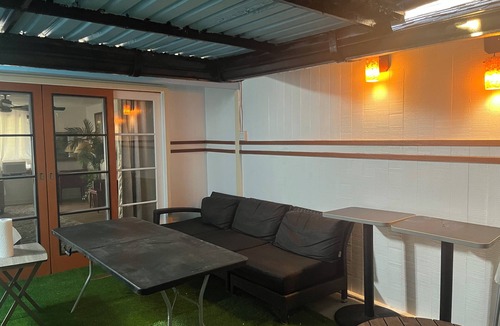 Liliha - Kapalama House | 3-bedroom house in fabulous Honolulu with cool AC, beautiful view of skyline.