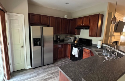 Duluth House | 3 BR 2.5 BA Updated TH fully stocked in quiet neighborhood nearDT Duluth and I85