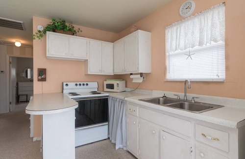 South Nags Head House | 385 Cute 3 Bedroom Cottage in South Nags Head
