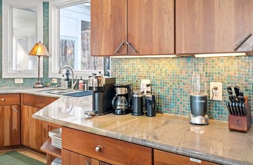 Cary House | 4 King 4 Bath Executive Retreat on cul-de-sac in Lochmere neighborhood of Cary