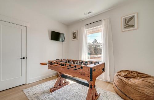Hampstead House | 4 Mi to Surf City Beaches! Family Coastal Retreat