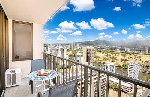 Waikiki Apartment | 5 min Beach Walk, Upscale with Parking, No Resort Fee