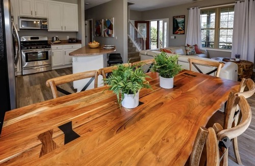 Sunset Cove House | 5bd /theatre /wet bar /hot tub /fire pit
