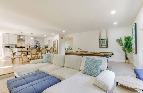 Durham House | 7 Mi to Dtwn Durham: Home w/Hot Tub & Game Room!