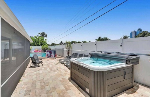 Survey Creek Villa | 7BR w/Heated Pool Jacuzzi, Theatre