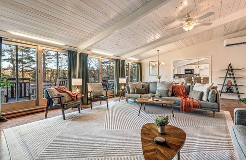 Mount Desert House | Acadia Home with Hot Tub and Game Room