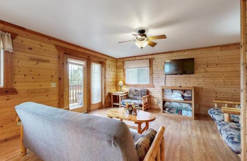 Warrens House | Adventure Basecamp! Three Bears Resort Retreat