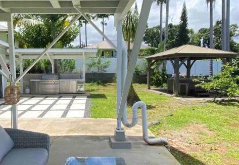 Honomu House | Akaka Falls 6BR Ocean View Retreat with Hot Tub