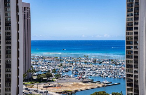Ala Moana Condo | Ala Moana Condominium (AH19)