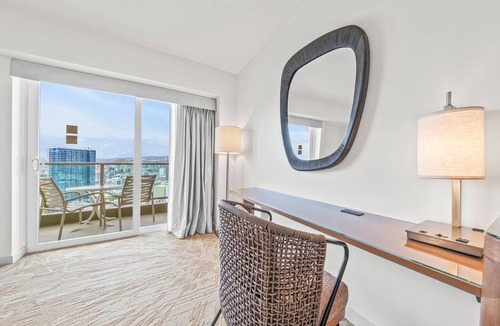 Ala Moana Apartment | Ala Moana Studio Mountain View w/Balcony