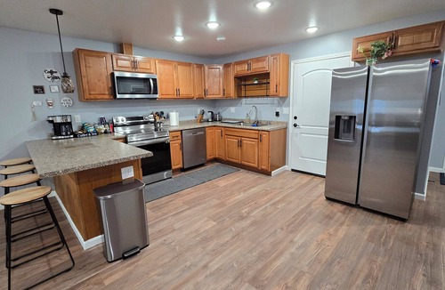 Fairbanks House | Alaska Charm 3-bedroom townhome with WiFi in brilliant Fairbanks