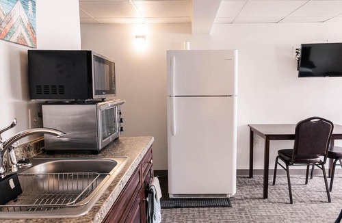 Delta Junction Hotel | Alaska Frontier Inn