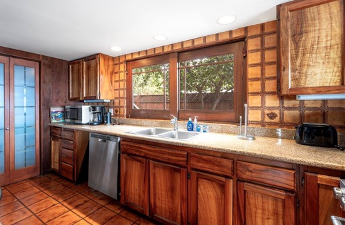 Kailua-Kona House | 🏖️Amazing Ocean Views | Infinity Pool | Great Location
