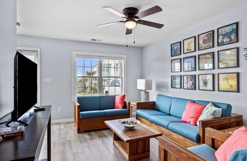 Atlantic Beach Condo | Anchors Away Unit 4 2 Bedroom Duplex by RedAwning