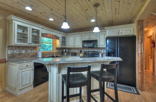 Blue Ridge Cabin | Aska Retreat Jacuzzi Hot Tub Mountain Views Near Toccoa River