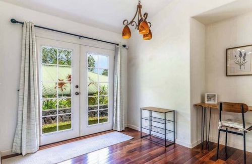 Kapoho House | August Special! Settle In for a Restful Pahoa Stay with Room to Breathe
