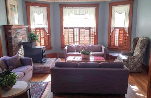 Put-in-Bay House | Aunt Jane's Two