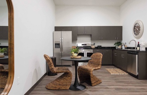 Highfill Apartment | Aviator - 5 mi to XNA - 15 mi to DT Bentonville