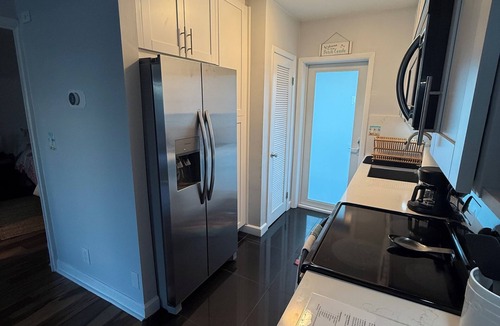 Dolphin Isles Apartment | Beach Lover’s Paradise: Cozy rental just 5 minutes walk to Fort Lauderdale beach