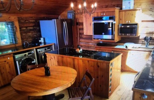 Balm Beach Cottage | Beachfront All Seasons Property