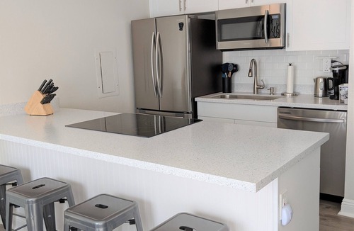 Makaha Valley Condo | Beautiful Beaches and best snorkeling on island. Golf course nearby.