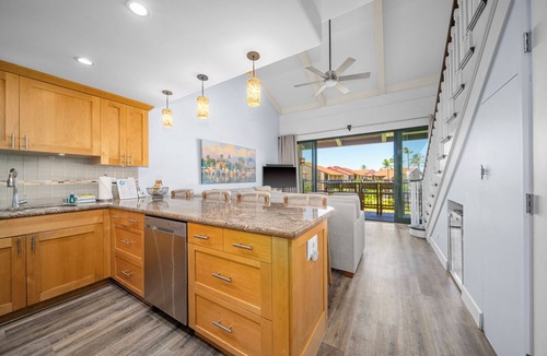 Honokowai Condo | Beautifully Updated Penthouse Condo with Direct Ocean Views