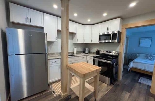 Kingfield Apartment | Below | Village Stay Near Sugarloaf & Trails