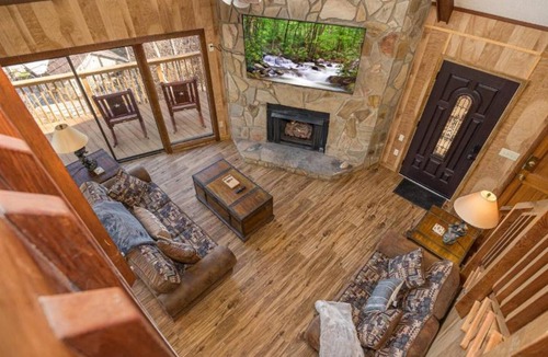 Chalet Village North Ski Chalet | Beorns Cottage 5BR Smoky Mountain Getaway with Views, Hot Tub & Game Room