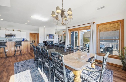 Buck Island Condo | Big Blue (South) | 1,625 ft to the beach | Hot Tub, Dog Friendly, and Community Pool