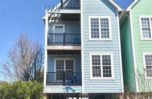 Surfside Beach House | Blue Dolphin 6 Bedroom Home by RedAwning