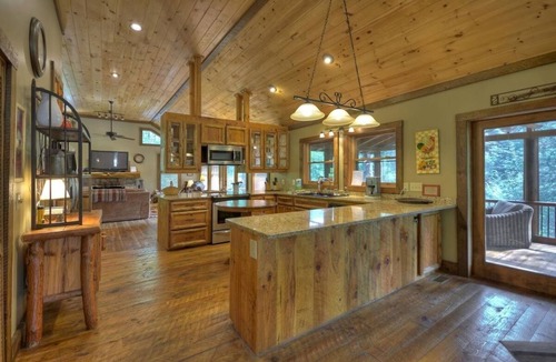 Cashes Valley Cabin | Blue Ridge Creekfront Hot Tub Fishing and Tubing