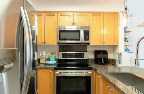 Kapolei House | Boho Beach Villa ~ Summer Special~w/Pool & Hot Tub near Shops, Dining & Golf