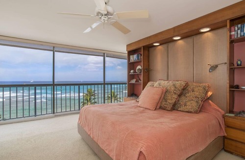 Diamond Head - Kapahulu - St. Louis Condo | Book Now-Danno's Hawaii Five-O Condo! Diamond Head, Gold Coast. Full Ocean View.